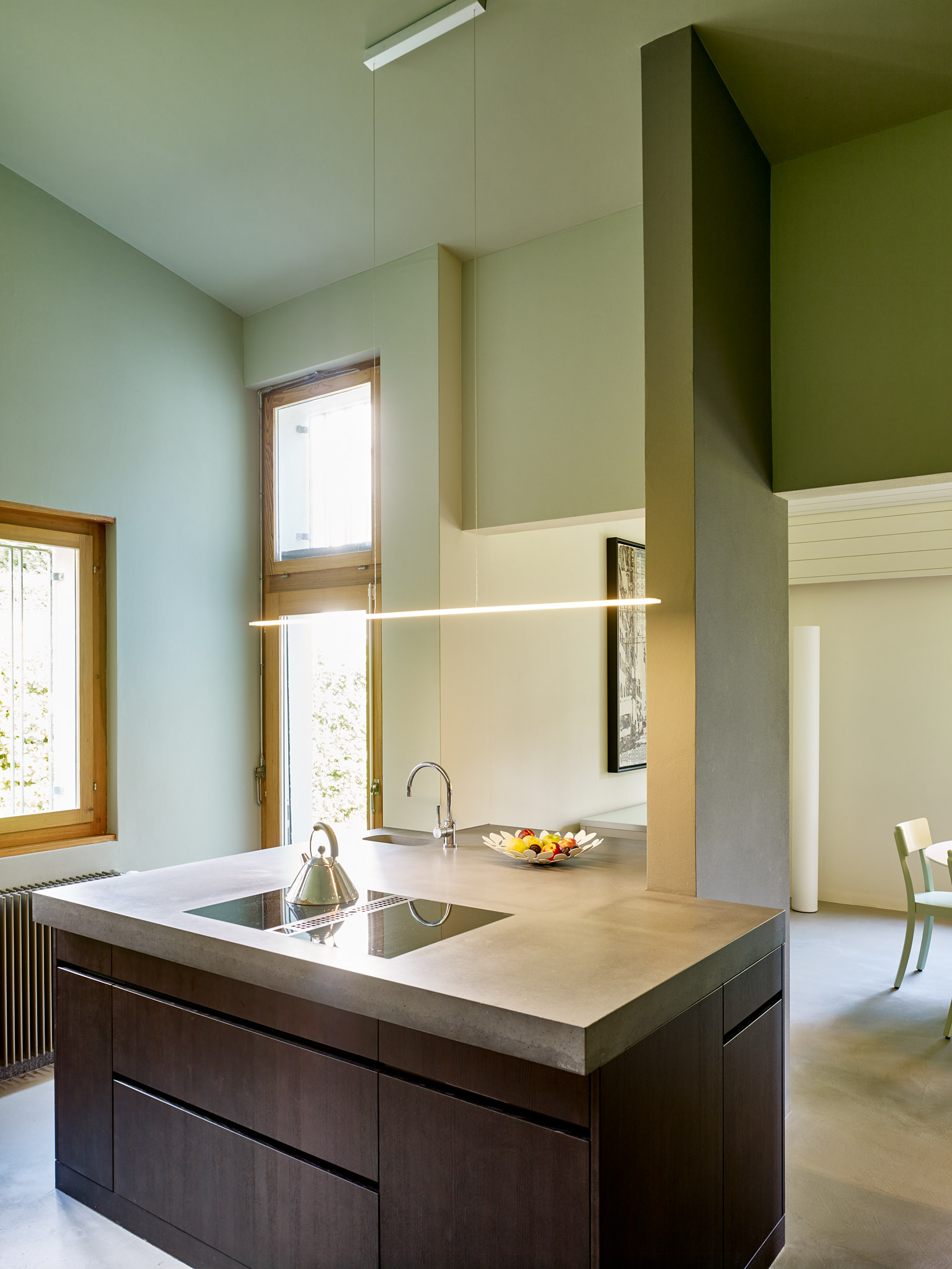 E15560 Alpa 052698 SCREEN